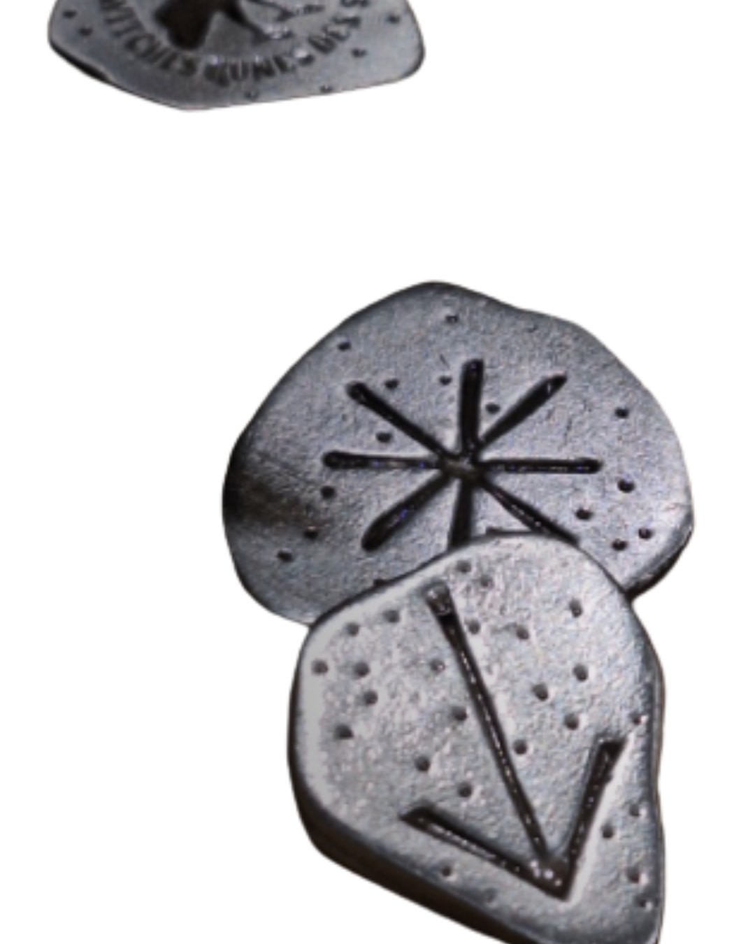 Runes sorcières en métal